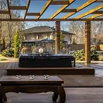 Session Hotel