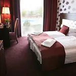Hotel Session 4*