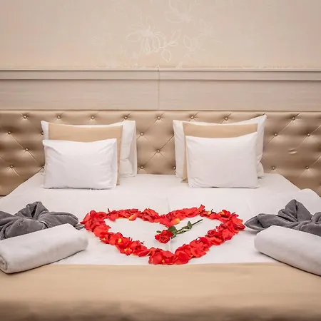 Session Hotel 4*