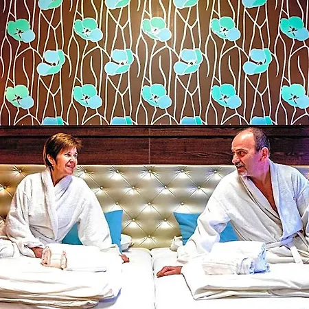 Session Hotel 4*