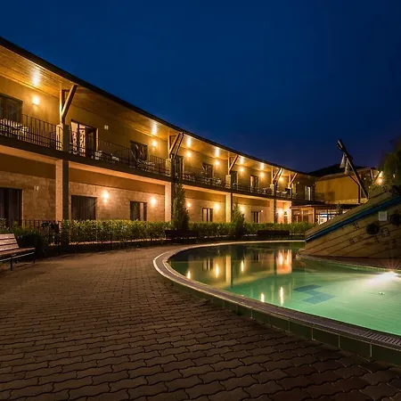 Session Hotel 4*
