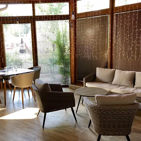 Ξενοδοχείο Session 4*