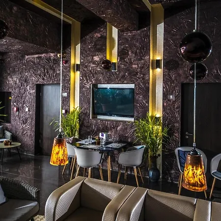 Ξενοδοχείο Session 4*